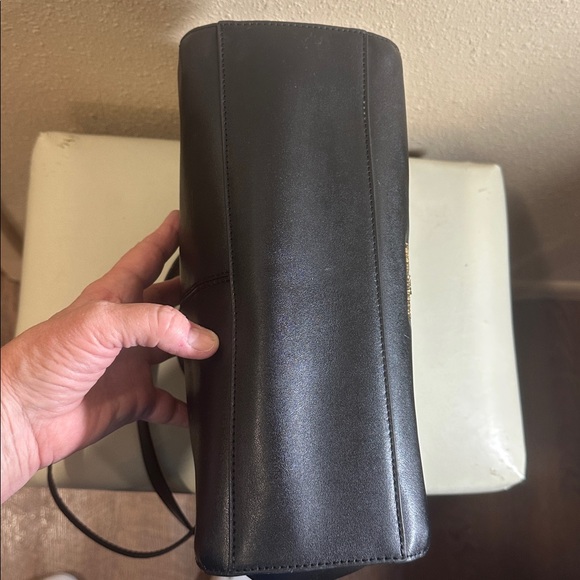 Vince Camuto bag - Picture 5 of 7